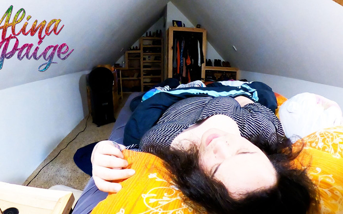 Miss Alina Paige: Asmr mập mạp rên rỉ