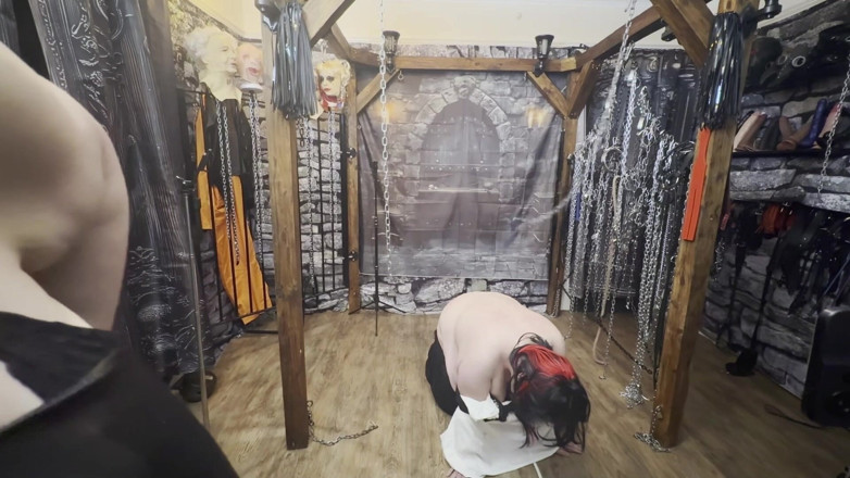 Stephanie-Nicole-TV: 3부 - 도미나 사타나와 라니스타 곰이 처음으로 나를 던전에 데려다줘