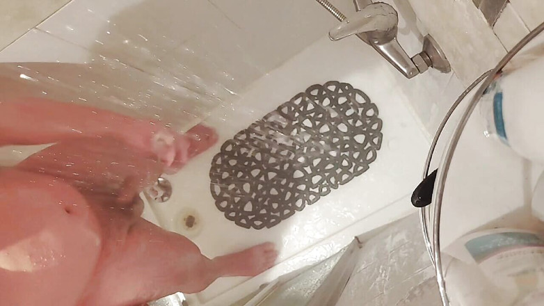 Lasd: Relajada con mi hermoso pene.