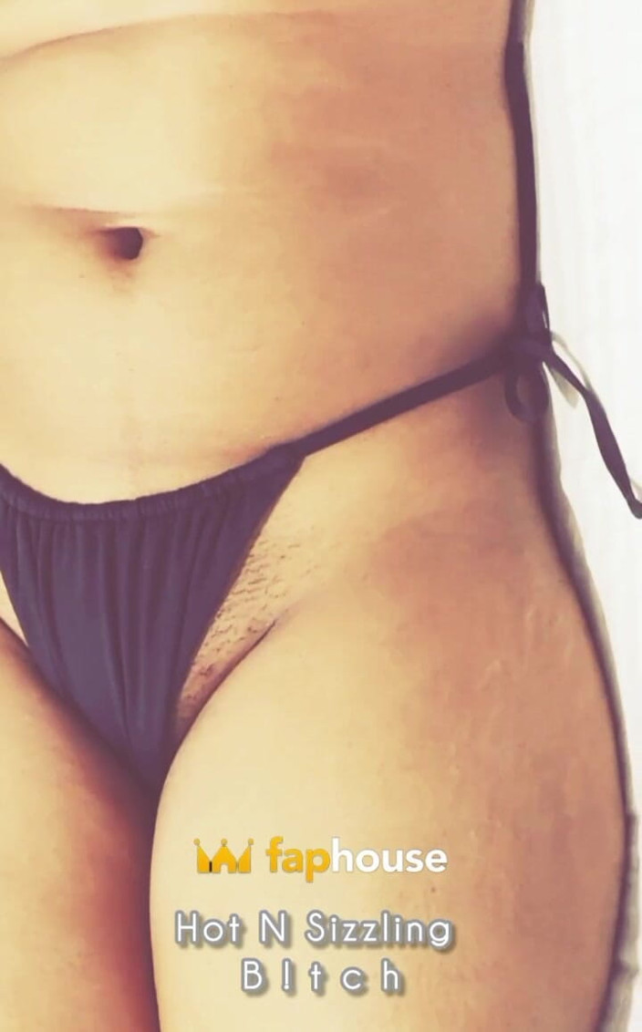 Hot N Sizzling - Alice: Ateşli ve seksi vücudumu gösteriyorum