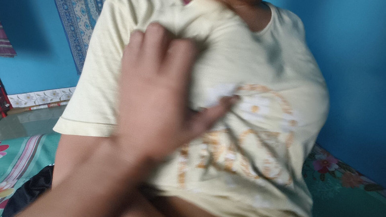 rhdhudhdhd: Pegando uma gata asiática gostosa pela primeira vez fazendo sexo...
