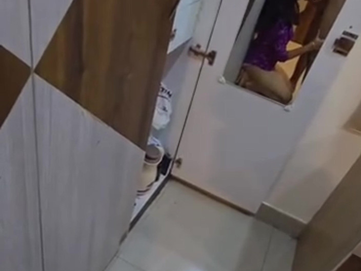 SanskariGirl1: 호텔 방에서 오지는 인도 소녀와의 빠른 오럴과 섹스