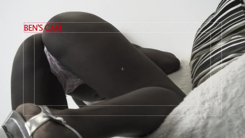 Best Butts: Rbony在三人行期间向镜头展示她的吸吮天赋
