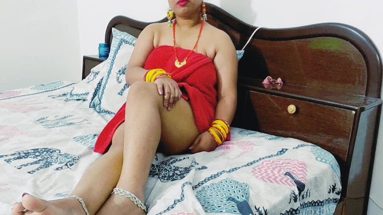 Desi Pari Bhabhi: Socrul indian i-a dat norei gemete foarte puternice de pula...