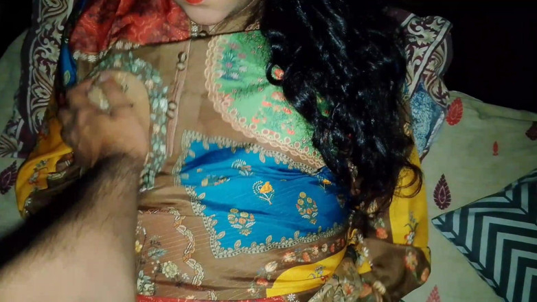 QueenbeautyQB: Měl jsem sex s desi indickou vesnickou krásnou holkou