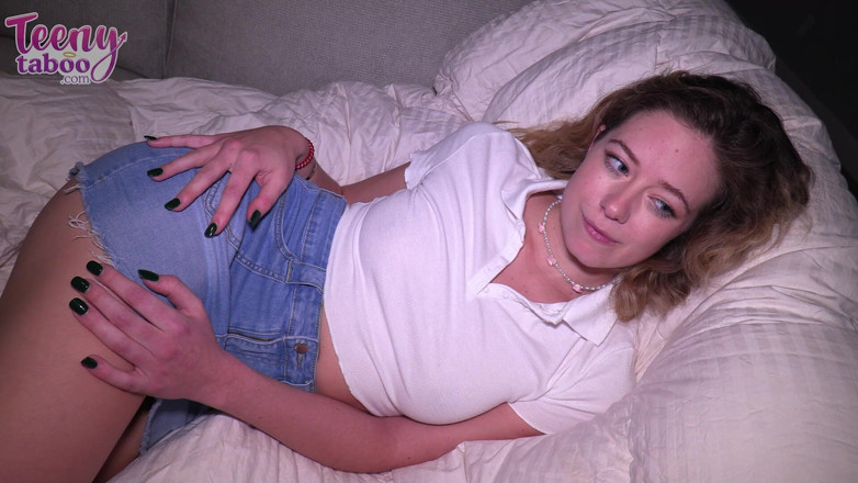Teenytaboo: Moment de qualité avec sa belle-fille River Lynn