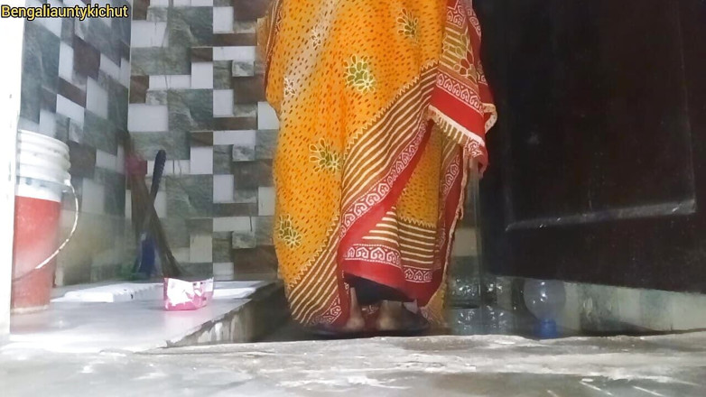 Bengaliauntykichut: Bengalski Sukienka Bhabhi zmienia wideo