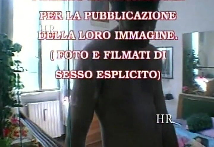 Italian swingers LTG: Неопубліковане аматорське порно з домогосподарками 90-х No1 - виставки збуджених жінок!