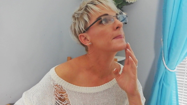 Kylie Britain Adventures: Conteuse érotique