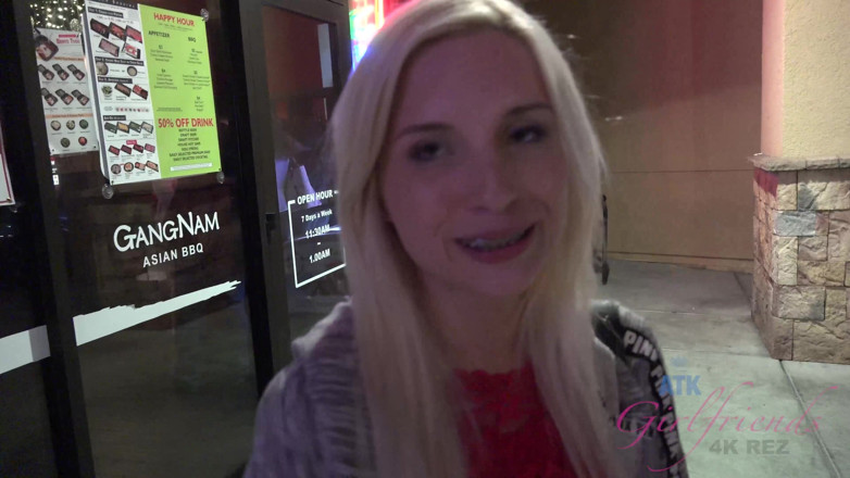 ATK Fans (Girlfriends): Vacances virtuelles à Las Vegas avec Piper Perri, partie 1