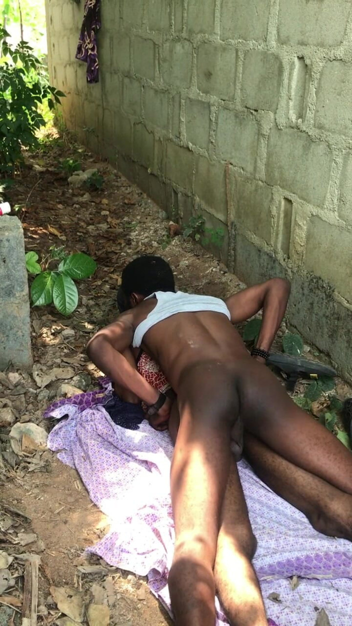 Sexylary: Afričané sexy chlapci venkovní sex
