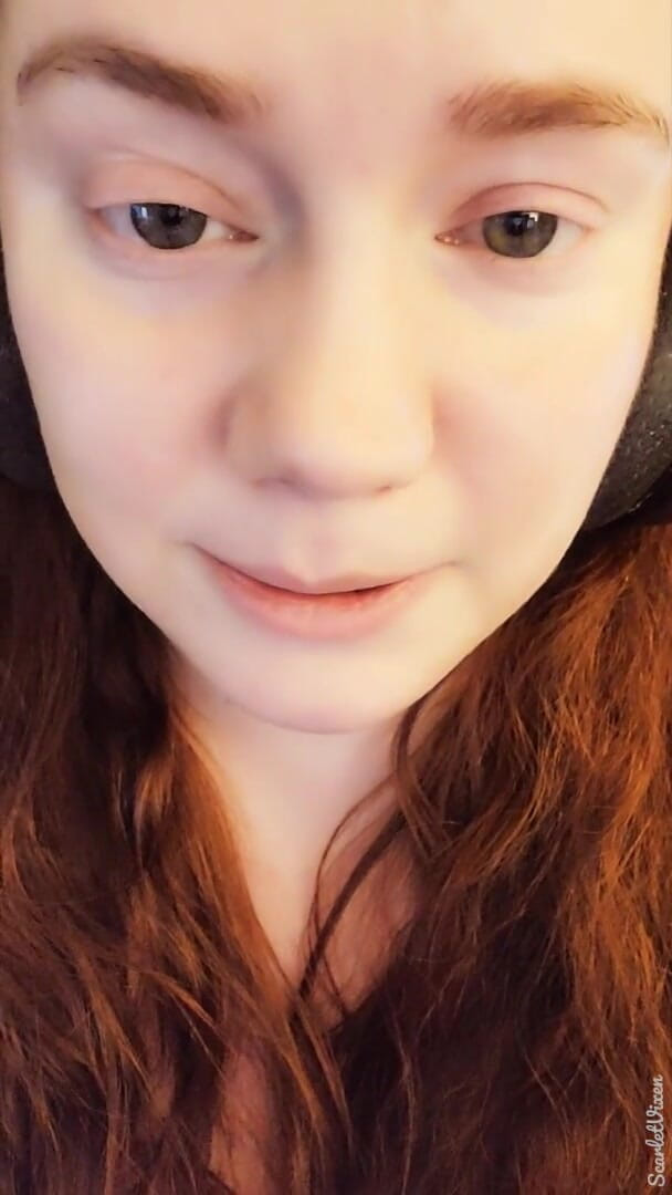 Scarlet Vixen: Lässiger Hiccup-schlägt