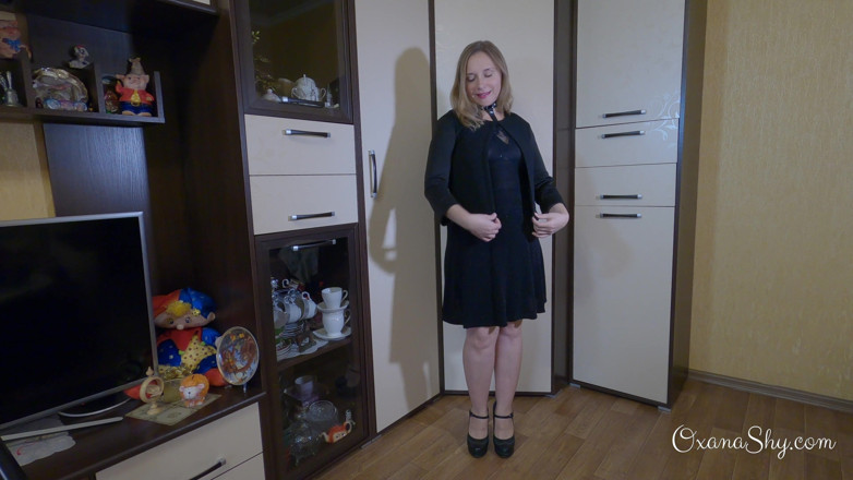 MILF Oxana: Z zasłoniętymi oczami klapsy z piłką wymiotną, wtyczką tyłka i...