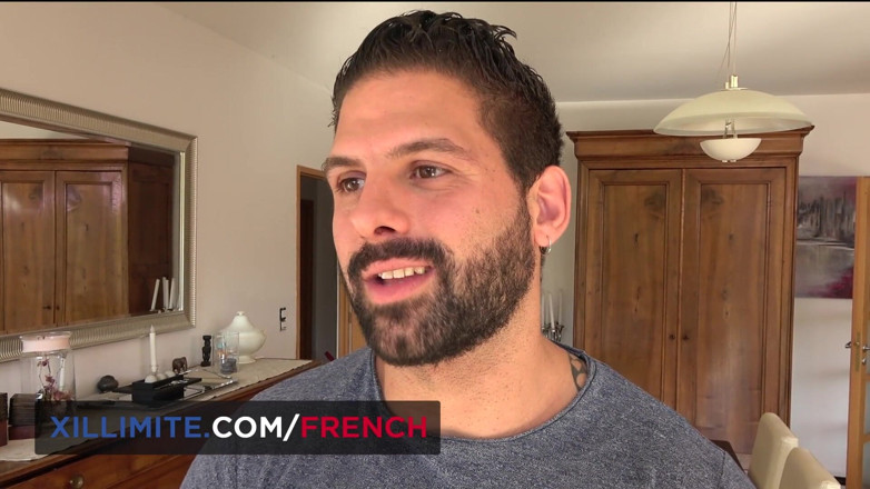 French girls at work: 2 brunete franceze pentru acest tip norocos