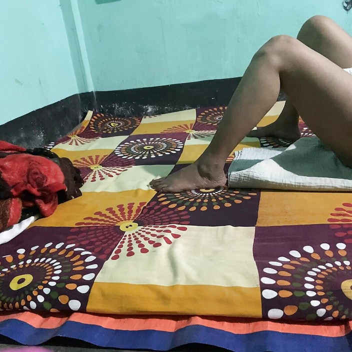 Indo sexy 2023: Хардкорный секс горячей горничной дези с новым пареньком-слугой!! Бангладеш секс