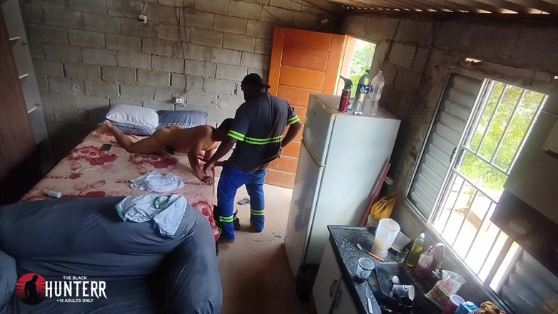 TheBlacKHunterr: Moje pracovitá sousedka šuká můj zadek video 2