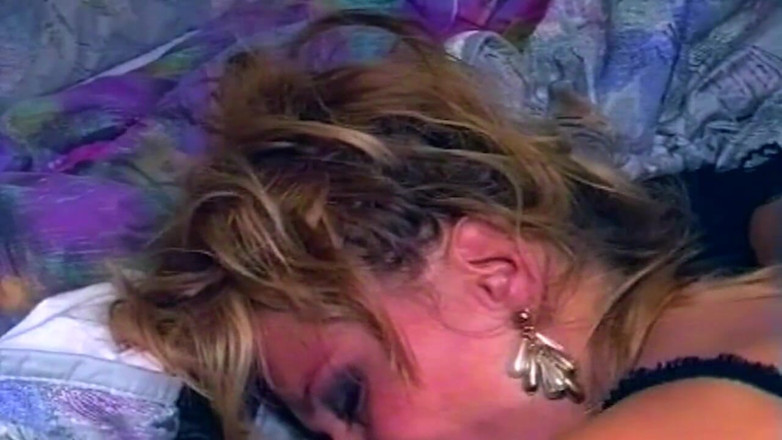Onlyxfans: Zralá blondýnka se doširoka protáhla v nedbalé anální akce s...