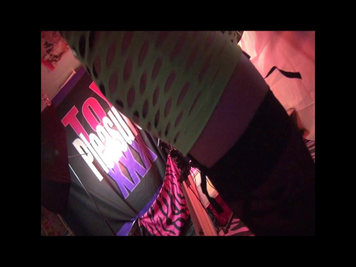Toy Pleasure: Come See My Little Ass