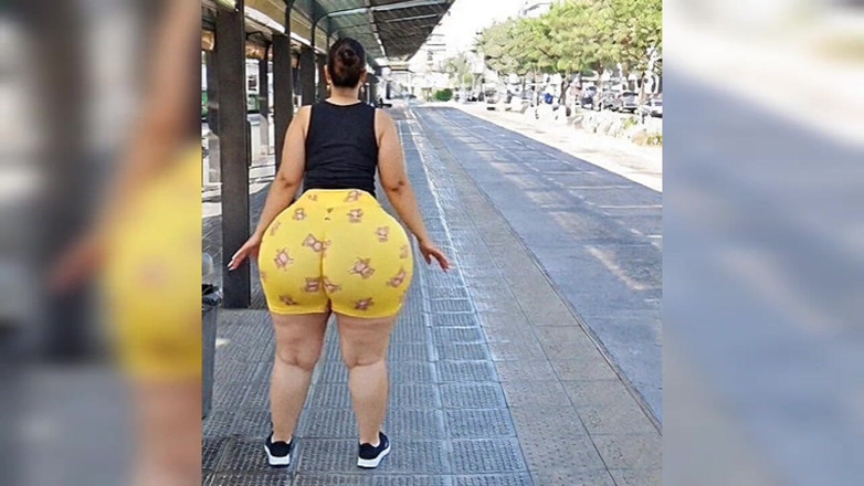 Xprohibidox1: Culona Esperando El Colectivo En Argentina