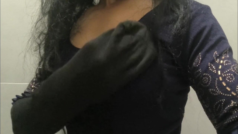 Riya sissy: India Crossdresser masti kar rahi hai