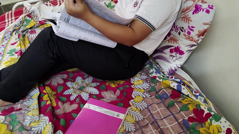 Desigirl37: Desi teen mit college-mädchen in Oyo, hardcore-sex