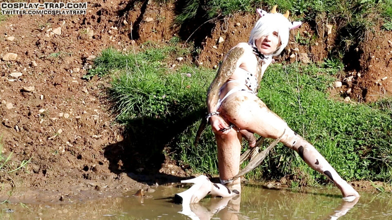 RosalinaxGirl: Unordentliche trappy cow im schlamm