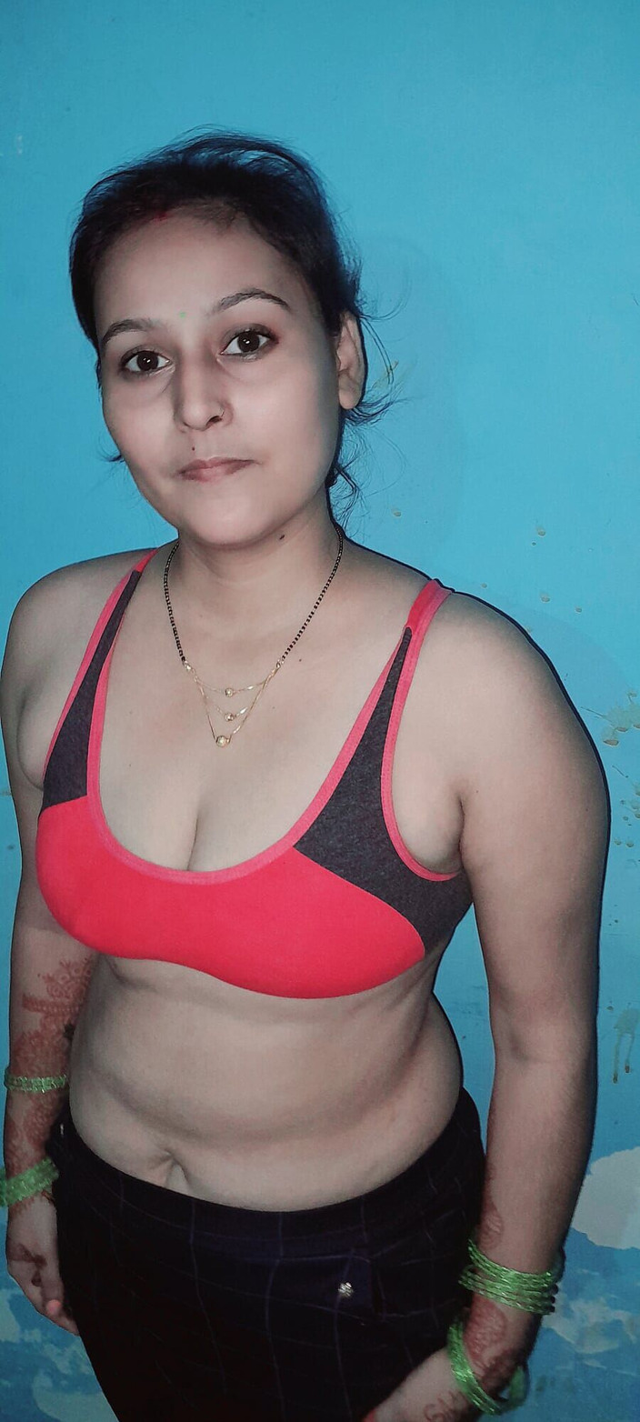 pujaprem: Puja si cewek hot lagi asik fingering memeknya sendirian