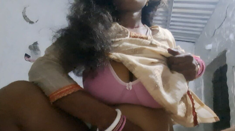 Trilokinath: Tía india desi Grande tetas duro con tamil novio polla