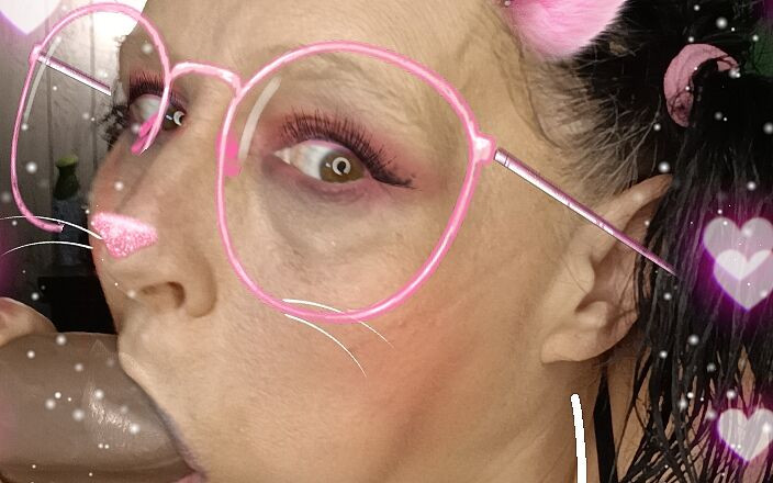 HerculesnVENUS: Üvey anne babacığını terk etti beni götten siker misin?