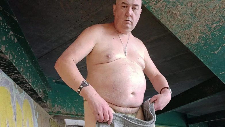 Pascal: Сільський ручний мінет у La Boue Ze Happy Master Pig Pascal