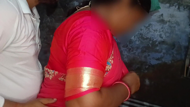 Yourgeeta8899: Desi dorpsvriendin roze poesje neuken