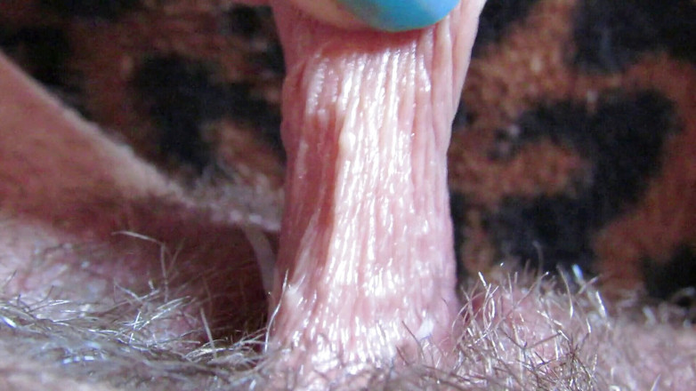 Cuteblonde666: Hård stor klitoris i extrem närbild