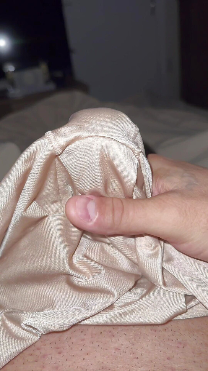 Bigbrook45: Professeurs de gym, short en satin, masterbation