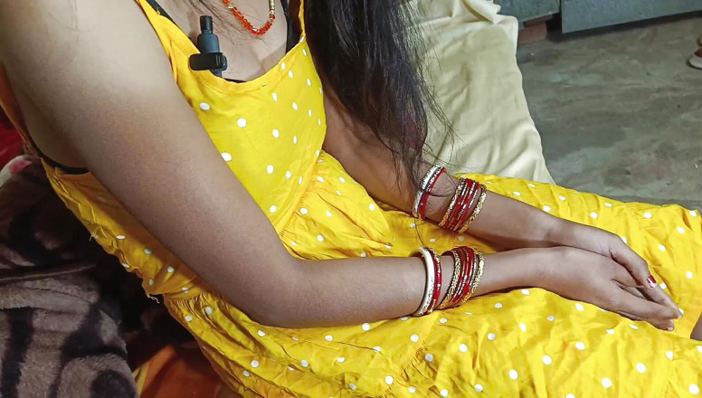 Kumari sushma: Priya bhabhi pertama kali ngasih aku footjob