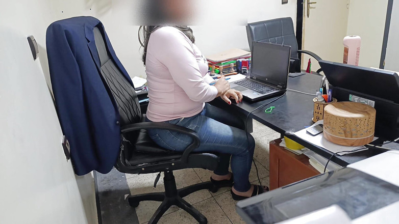 BBW LATINA: Mon employé est venu et veut une augmentation et je...