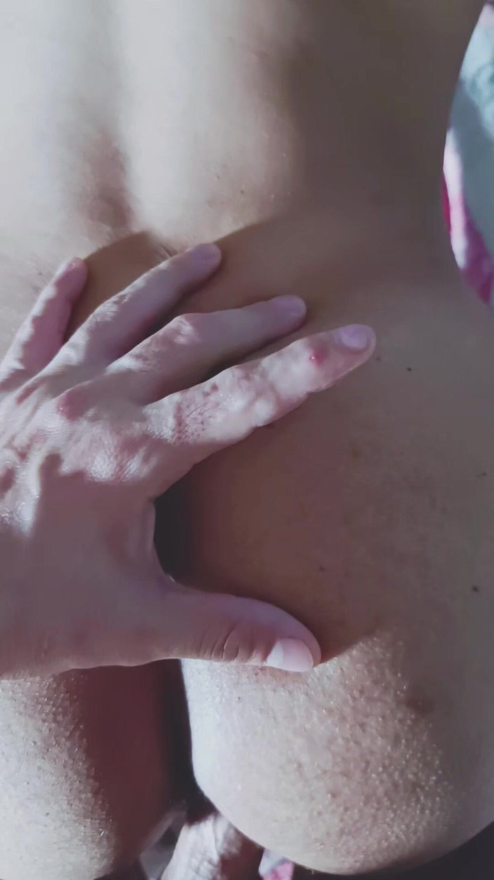 TheKondonMen: Sexy latina che scopa il cazzo preferito dopo aver avuto...