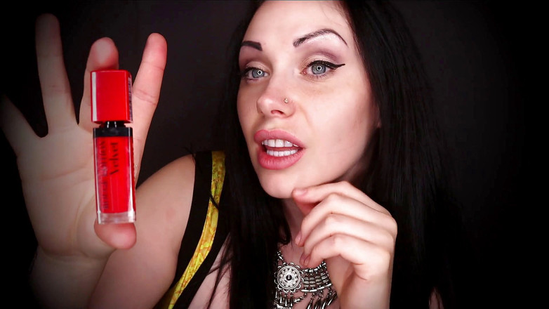 Goddess Misha Goldy: Jag kommer att mata dig med min gudinna spott - om...