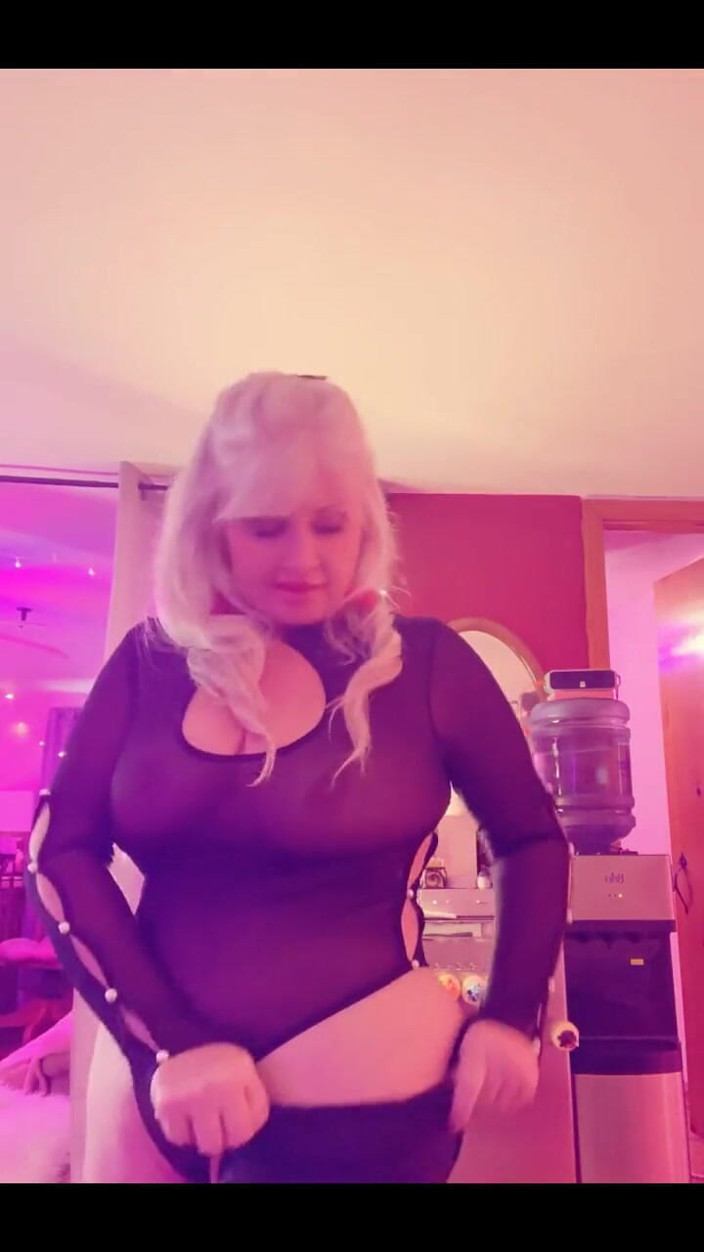 PaintedRose Taboo Femdom Fetish MILF: Vestitiamoci e più collant per favore