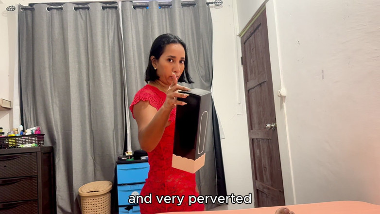 Leyne Rodriguez: Busty Step Mom Leyne Rodriguez Stuck and Gets Fucked by...
