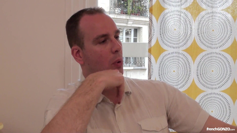 French Gonzo: Гарячу дружину хардкорно відтрахали, поки її чоловік дивиться