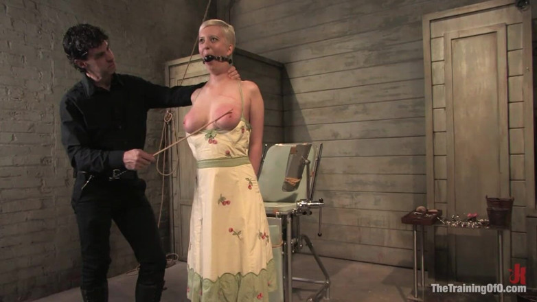 The Training of O by Kink: O treinamento de Cherry Torn, primeiro dia