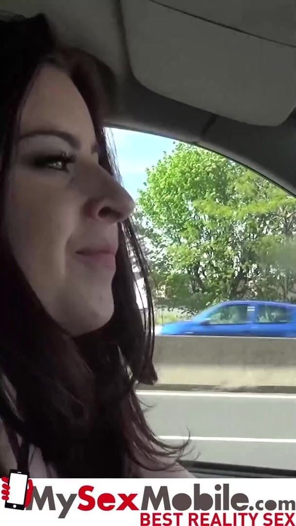 MySexMobile: Brünettes schätzchen, Blowjob und anal auf der toilette aufgenommen - MySexMobile