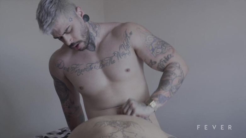 Fever Films: 18-jarige eerste keer porno met een pornoster