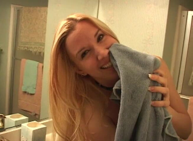 Radical: Big titted babe likes sperm on her face
