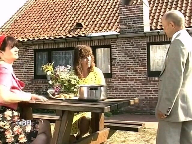 Naughty by nature in Holland: Dvd Xkiss - Polderseks