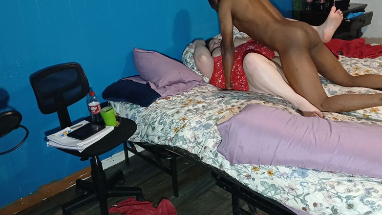 Sloppylynn: Pawg được đập mạnh bởi cái mông cu to của anh ấy, anh ấy đụ...