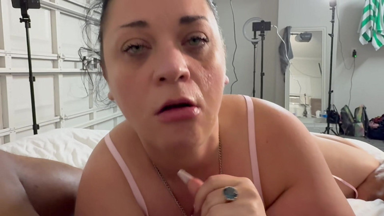 Thiccvision: D Crush sürtük kraliçe Nina'ya eğitim yapıyor