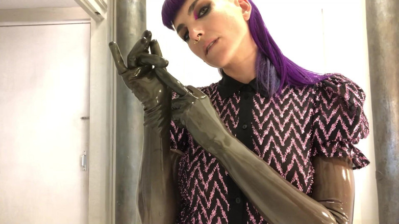 Goddess Maya: Latex und JOI