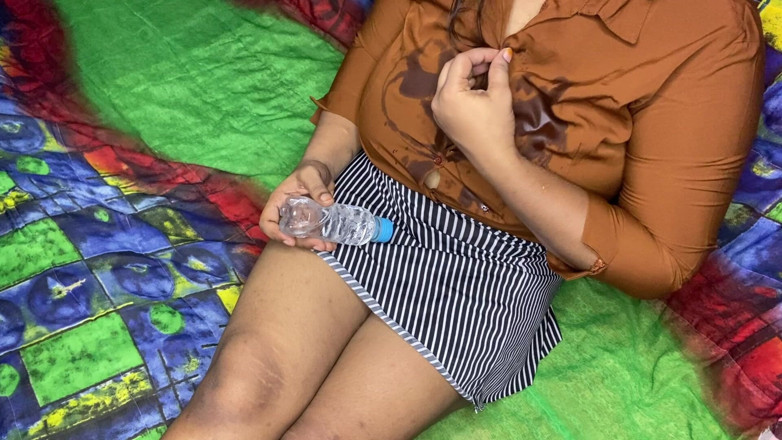 Angoori: Sexy, belle bhabhi, vidéo de sexe par appel vidéo 