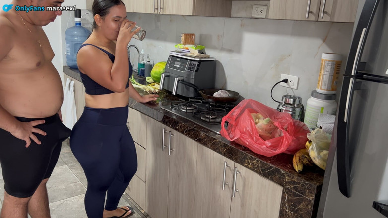 PronoiaMey: Lütfen üvey erkek kardeş bizden başka kimseye bahsetme!